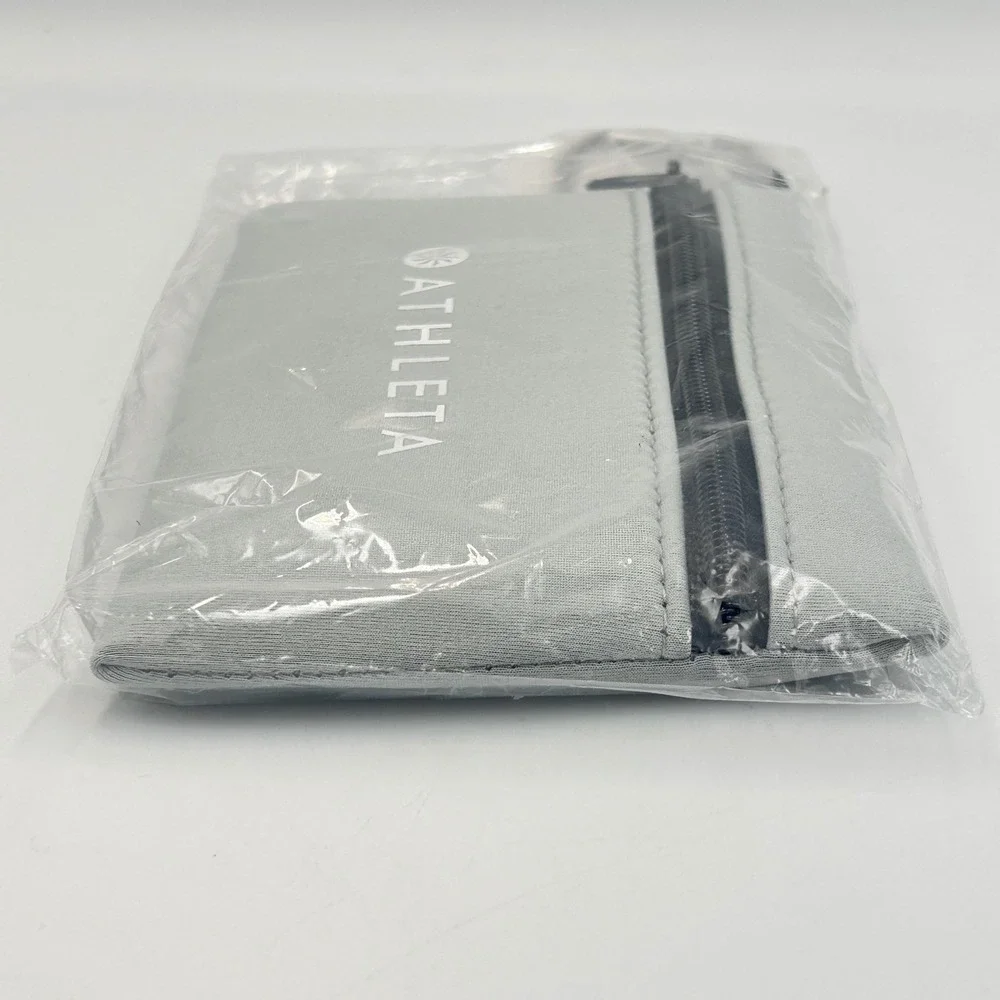 Athleta Pouch Power of We x 200 Gray Zippered Accessory Bag with Carabiner NEW